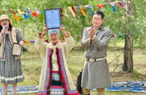 В Якутске прошел эвенский праздник начала лета и нового года Эвинэк